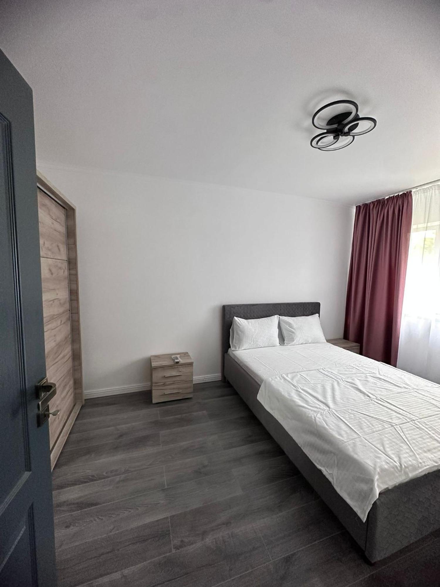 Apartament 3 Camere Trapezului Букурещ Екстериор снимка